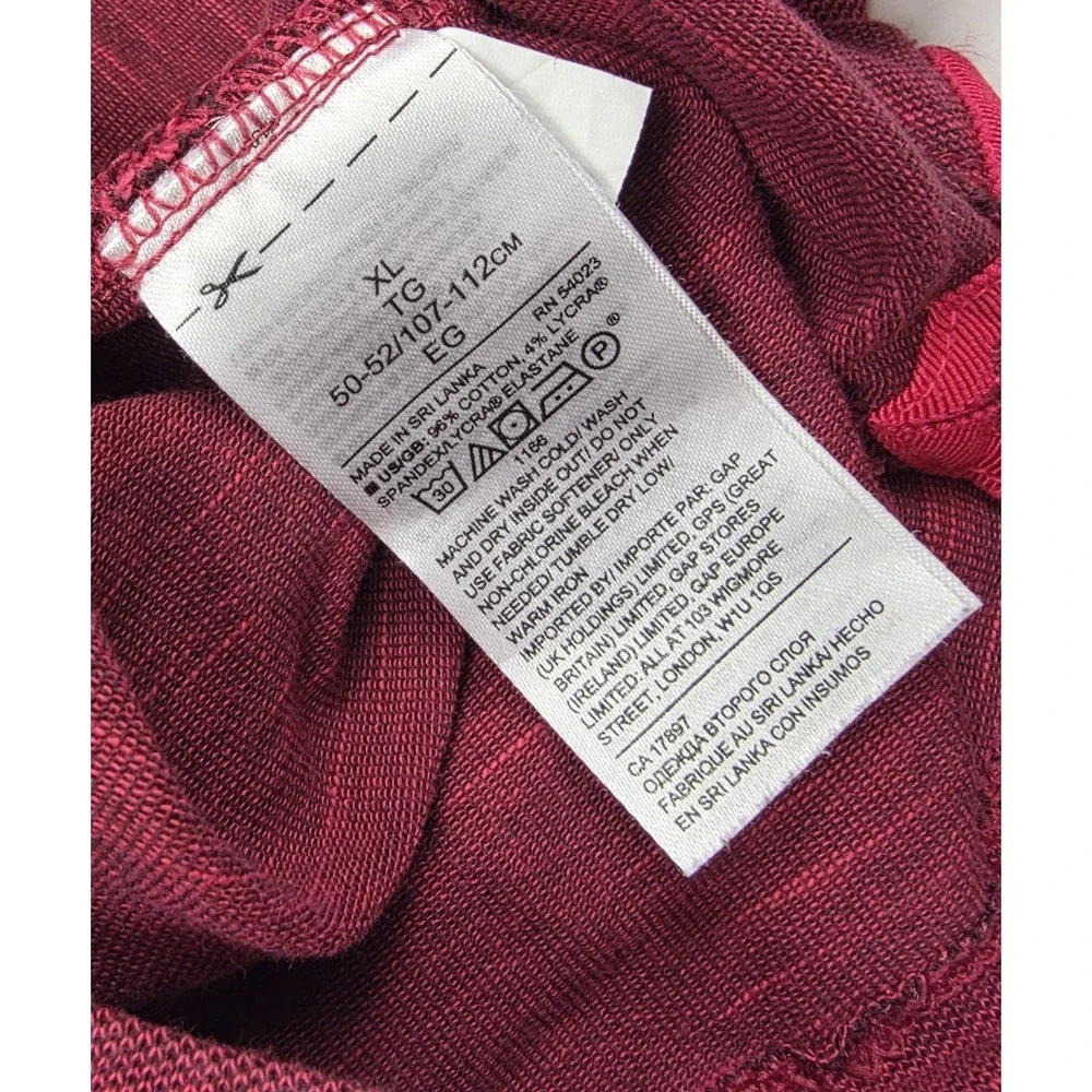 Banana‎ Republic Mens XL Maroon Performance Pique Pocket 3-Button Polo Shirt
